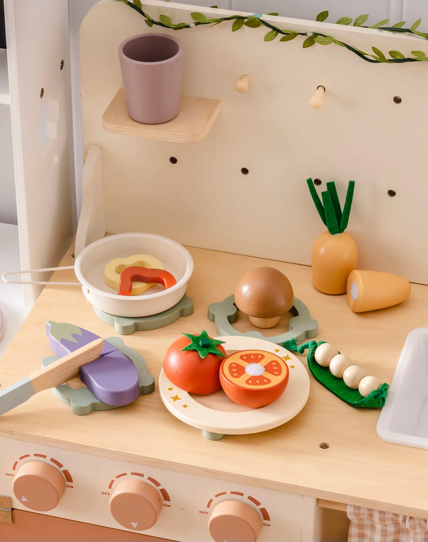 ROBUD sliceable play wooden food set  - vegetables 