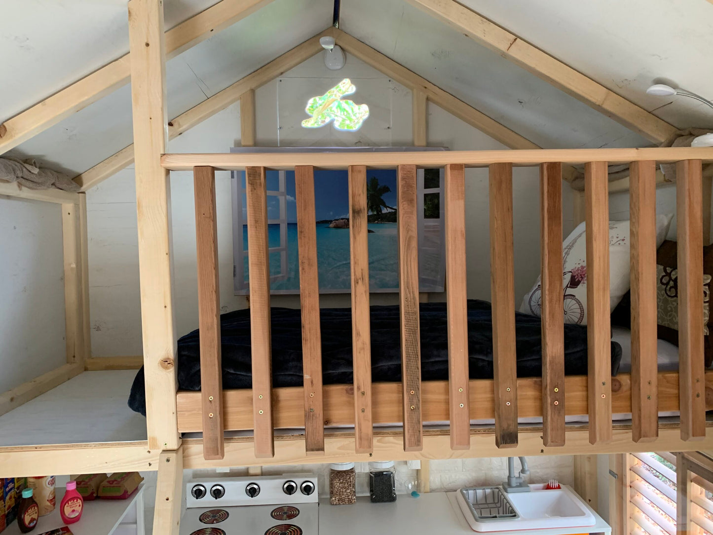 Canadian Playhouse Factory - DIY Little Alexandra Cottage With Loft and Covered Front Porch