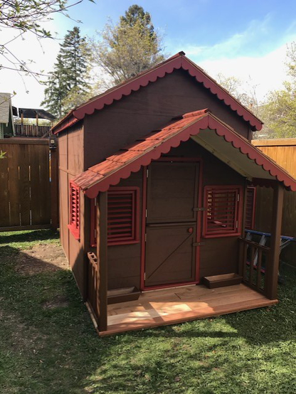 Canadian Playhouse Factory - DIY Little Alexandra Cottage With Loft and Covered Front Porch